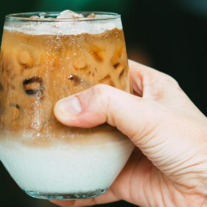 Drei kalte Kaffeerezepte für diejenigen, die sich im Sommer abkühlen möchten: